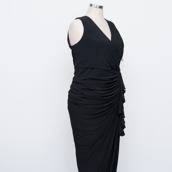Betsy & Adam Plus Bobbi Long Ruffled V Neck Gown - Picture 10 of 13